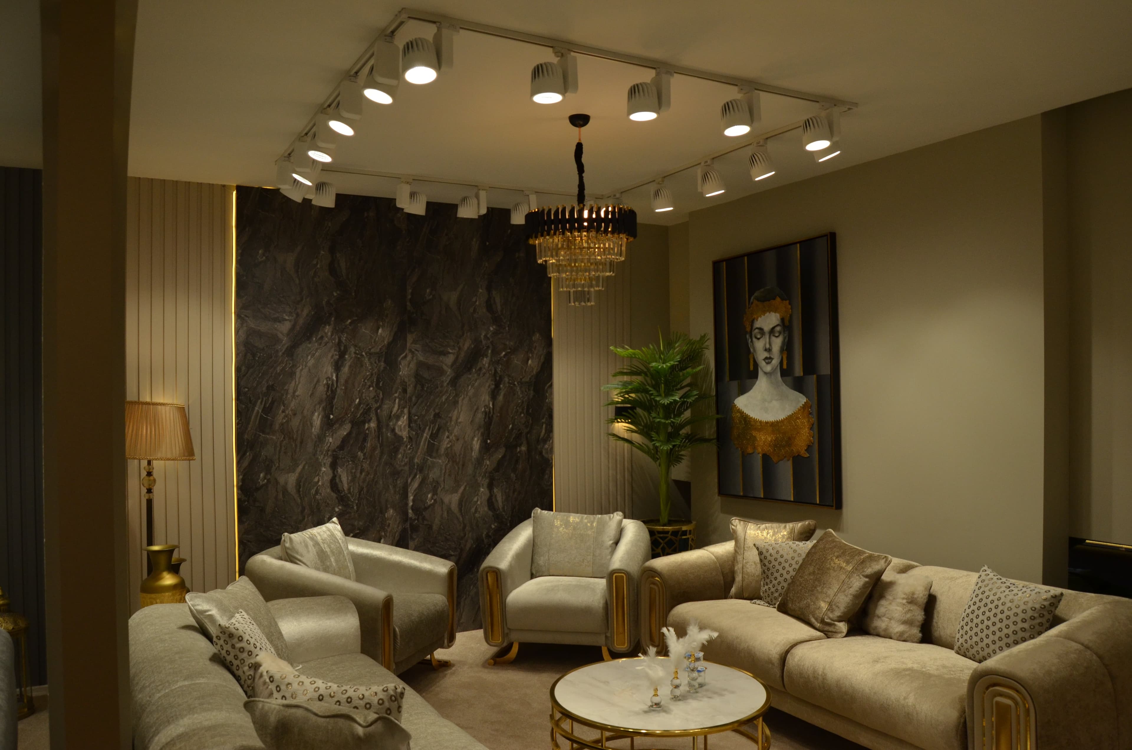 İFF 2025 - SALTANAT MOBİLYA thumbnail 3